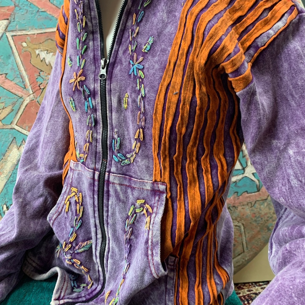 Vibrant <3 Purple Hoodie S/M